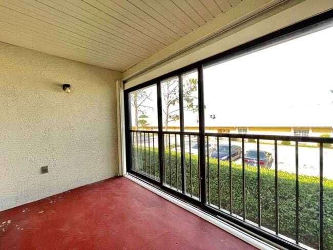 Building Photo - CENTRALLY LOCATED- UPDATED UNFURNISHED ANNUAL RENTAL