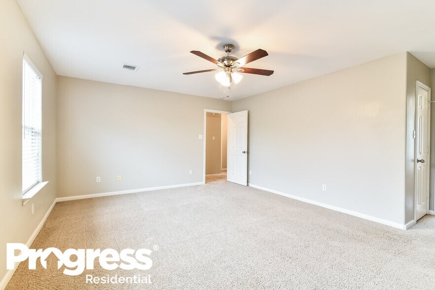 Building Photo - 4722 San Antonio River Dr
