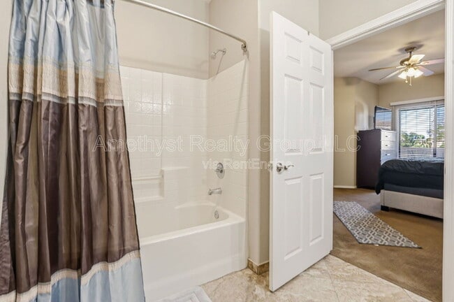 Building Photo - 10030 W Indian School Rd