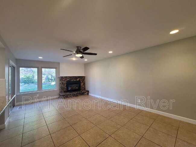 Building Photo - 7817 Palmyra Dr