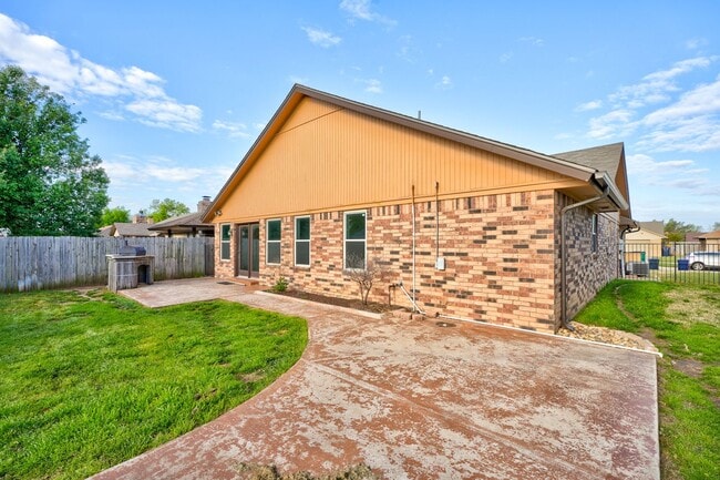 Building Photo - 13224 Marsh Ln