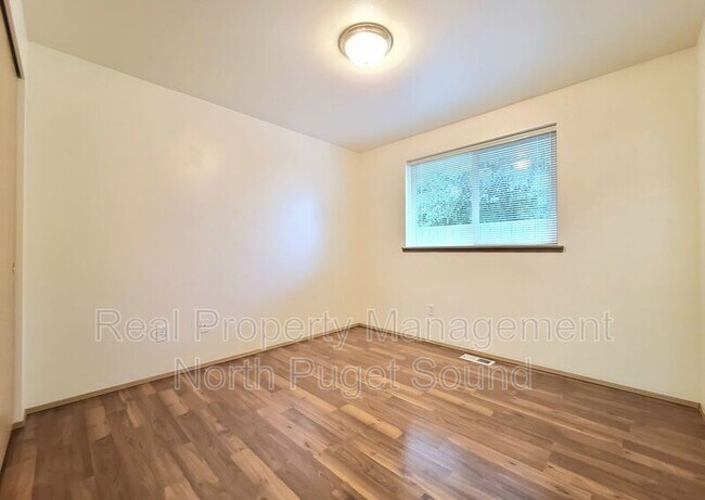 Building Photo - 5953 Grove St