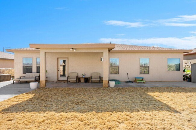 Building Photo - 5905 Speyside Dr