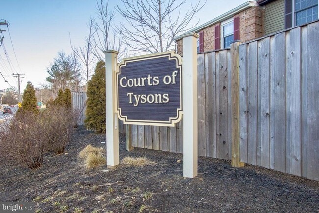 Building Photo - 8035 Tyson Oaks Cir