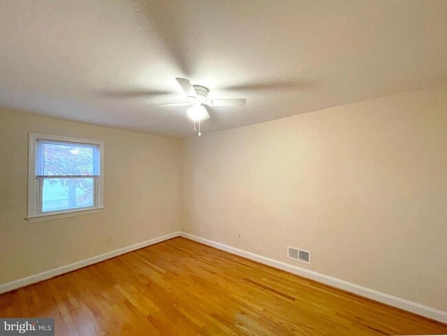 Building Photo - 3894 Old Washington Rd