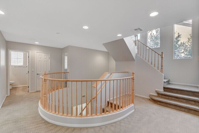 Building Photo - 1289 Corista Dr
