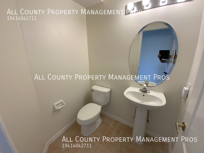 Building Photo - 5112 Far Oak Cir