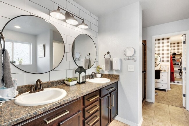 Building Photo - Exceptional 2 Story With Finished Basement!