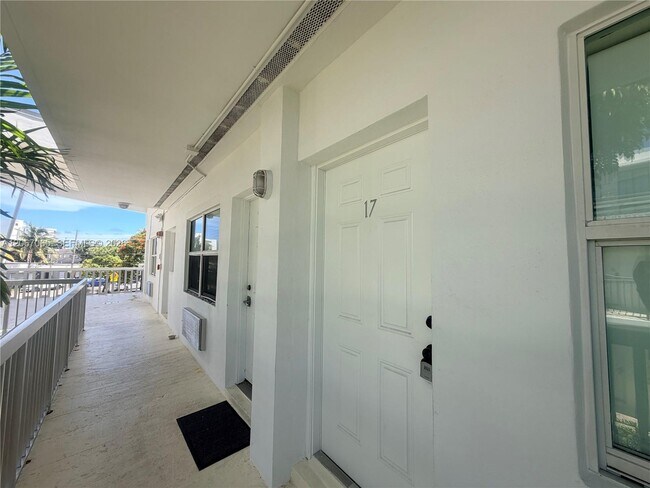 Building Photo - 8080 Tatum Waterway Dr