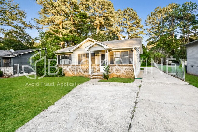Primary Photo - 1221 26th Ave