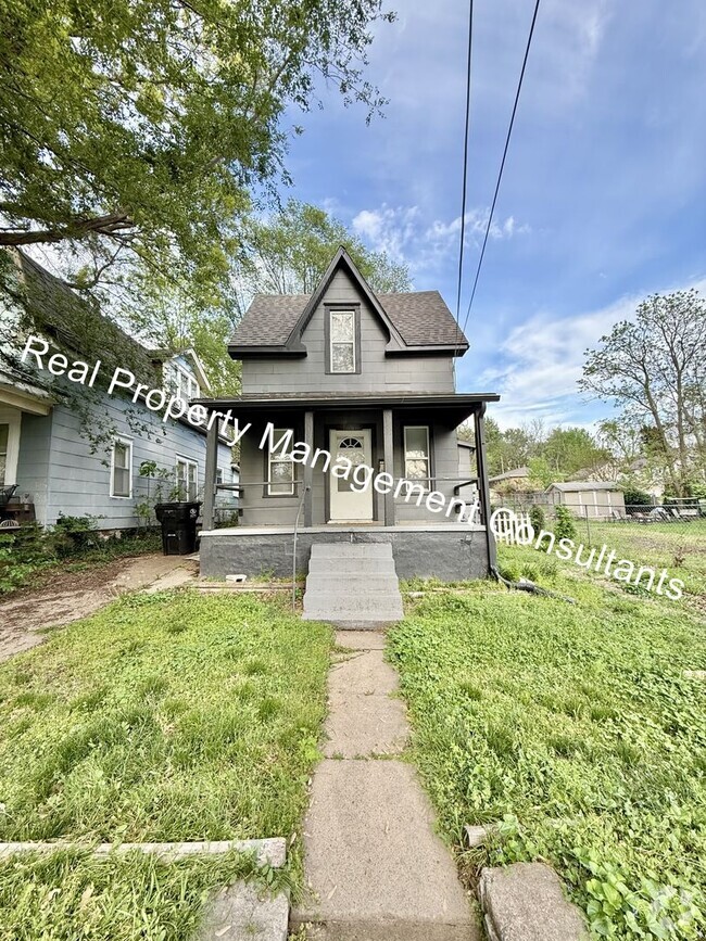Building Photo - Charming 2-Story Home with Rocking Chair F...