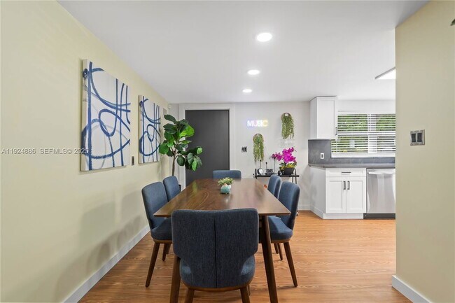 Building Photo - 220 NW 134th St