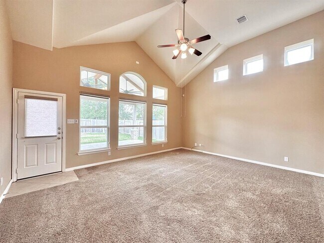 Building Photo - 1422 Laura Hills Ln
