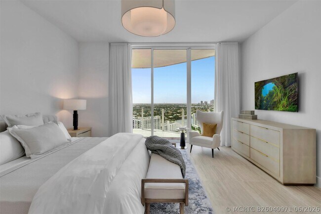 Building Photo - 525 N Fort Lauderdale Beach Blvd