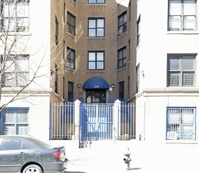 Building Photo - 1235 Morris Ave
