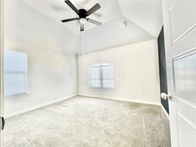 Building Photo - 991 Sprangletop St