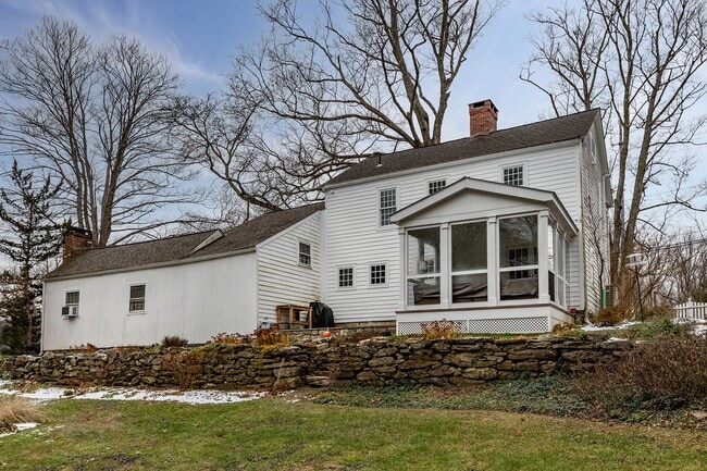 Building Photo - 12 S Kent Rd