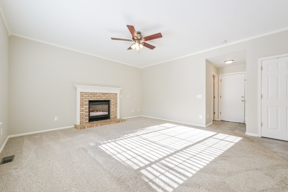 Building Photo - 9678 S Sun Meadow St