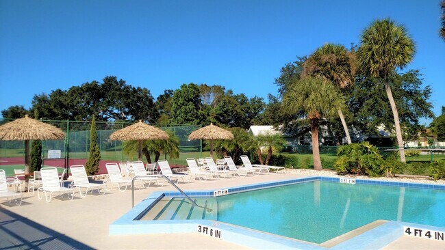 Building Photo - Seasonal Short-Term Single-Family Home located in Meadow Run at Jacaranda!