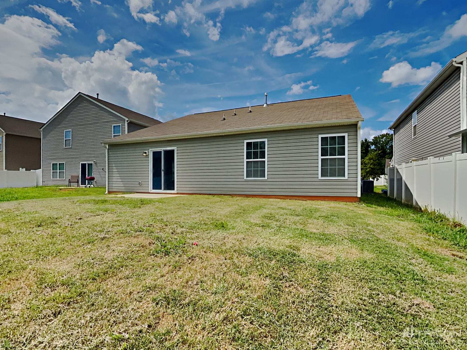 Building Photo - 2430 Dewey Creek Ln