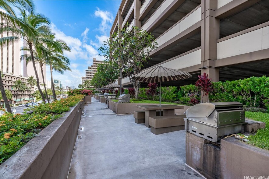 Building Photo - 1778 Ala Moana Blvd