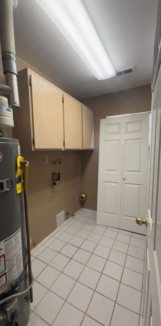 Building Photo - 585 S 225 W