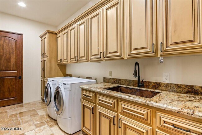 Building Photo - 14317 E Lowden Ct