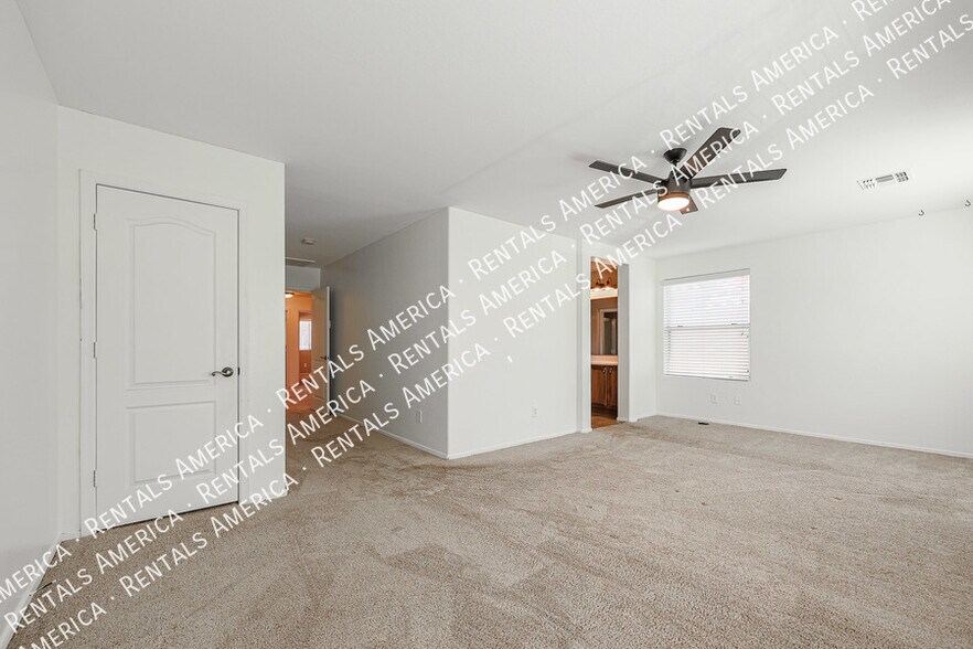 Building Photo - 2087 S Avocet St