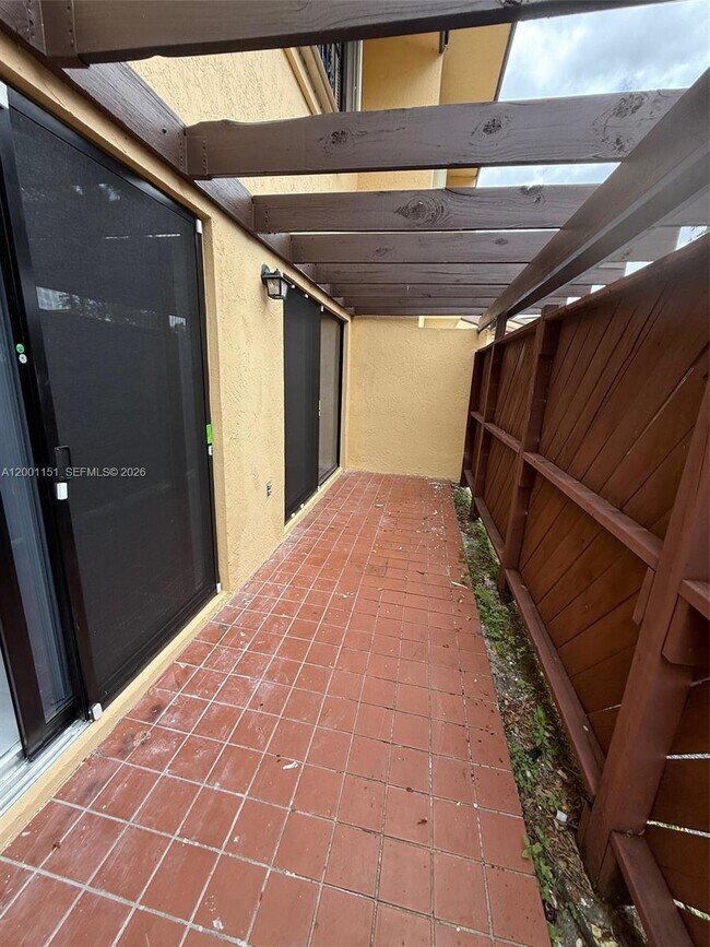 Building Photo - 6651 SW 137th Ct