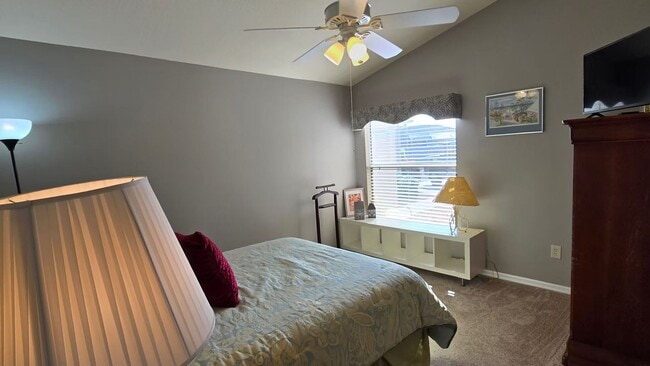 Building Photo - M2453 Violet (VCSC-15/10)