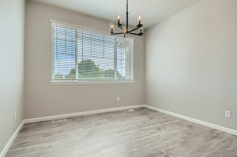 Building Photo - 2620 Brookstone Dr