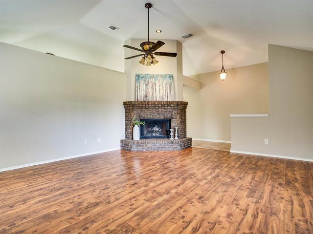 Building Photo - 626 Cribbs Dr