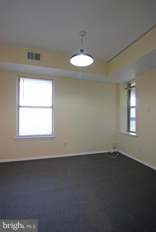 Building Photo - 7900 Coriander Dr