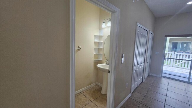 Building Photo - 8548 Gablebend Way