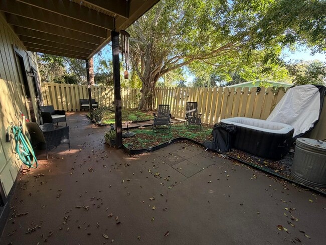 Building Photo - 1584 39th Ave