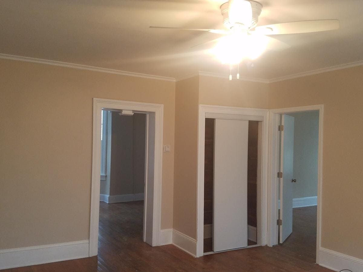 Living Room - 145 Broad St