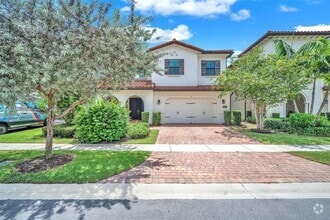 Building Photo - 1052 SW 113th Way