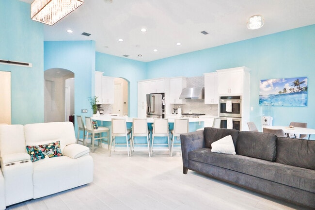 Building Photo - 1726 Nature Ct