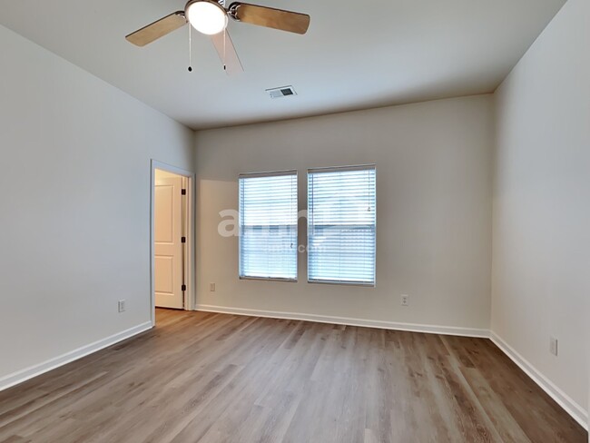 Building Photo - 3855 Annapolis Way