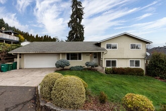 Building Photo - 32859 NW Overlook St