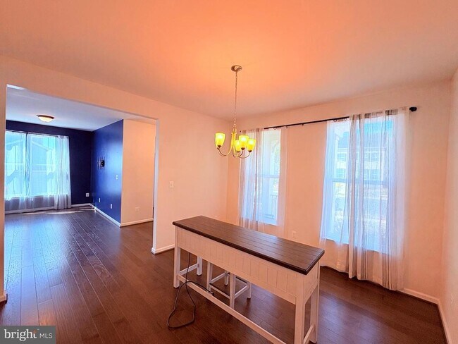 Building Photo - 1071 Coastal Ave