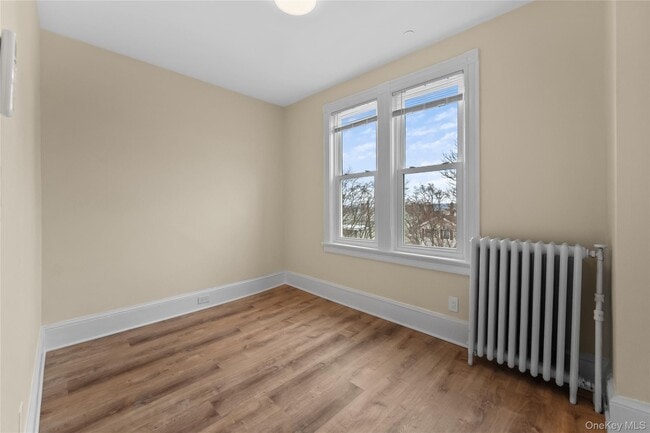 Building Photo - 81 N Washington St