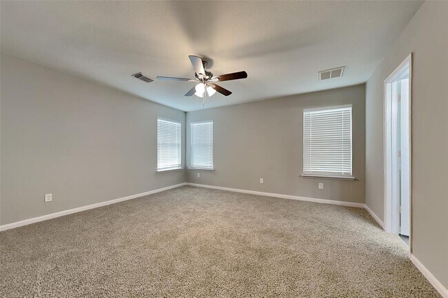 Building Photo - 15819 Kings Cypress Ln