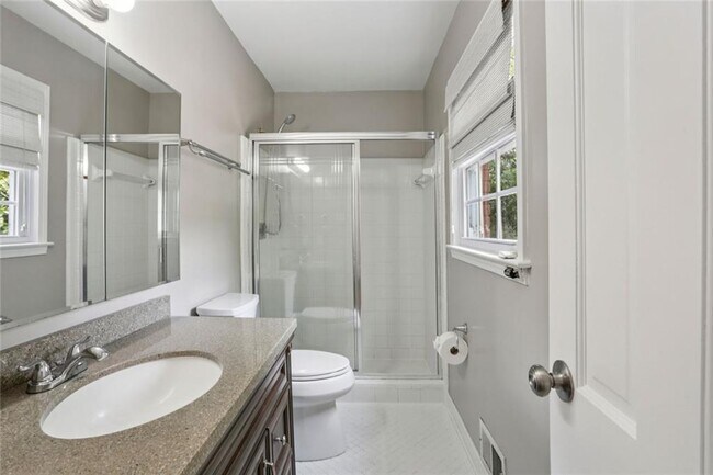 Building Photo - 5224 N Peachtree Rd
