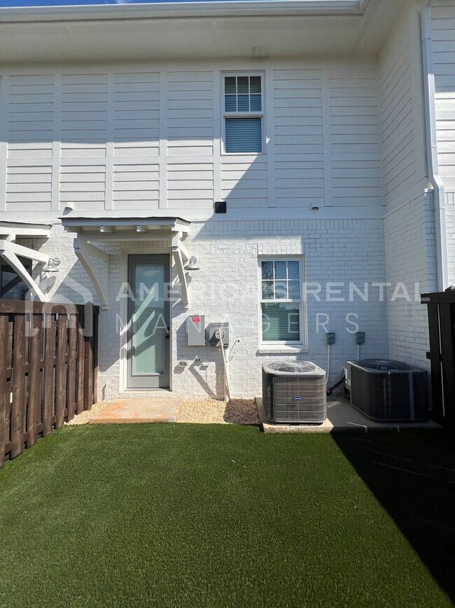 Building Photo - Home for rent in Hoover! Available to View Now!!!