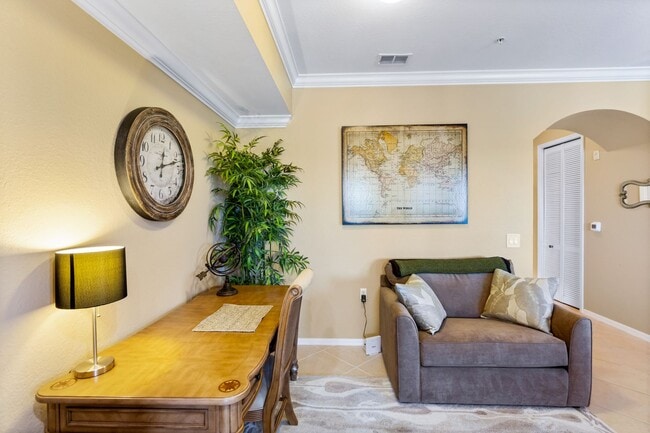 Building Photo - ** HERITAGE BAY ** 2 BED / 2 BATH - CONDO ...