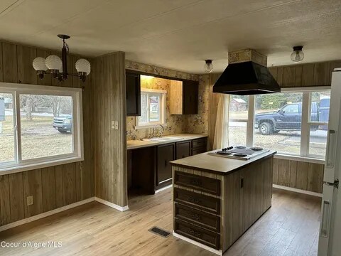 Building Photo - 608 S Meadowdale Ave