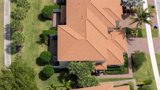 Building Photo - 10069 Brickhill Dr