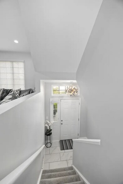 Building Photo - 9411 Harrison St