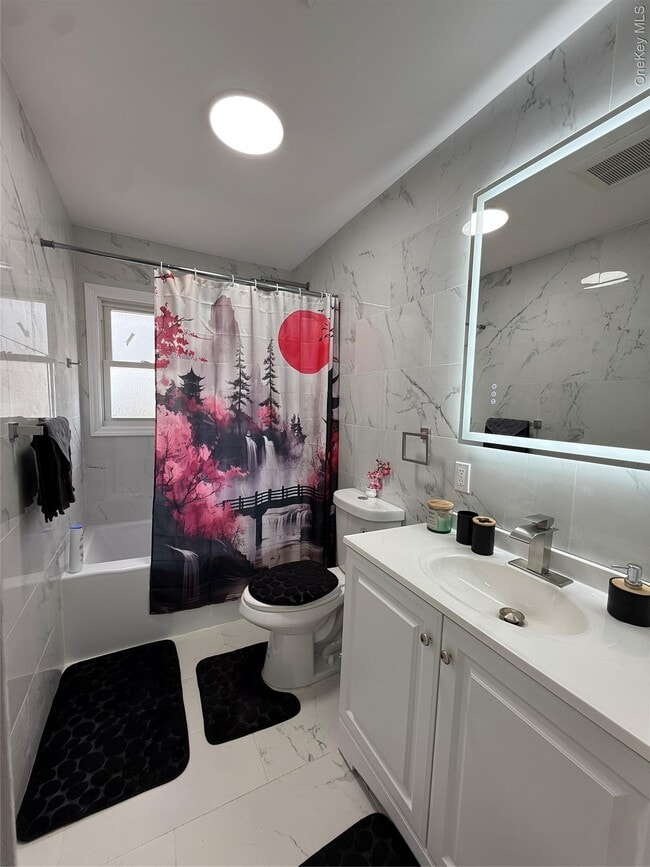 Building Photo - 165 Lynbrook Dr